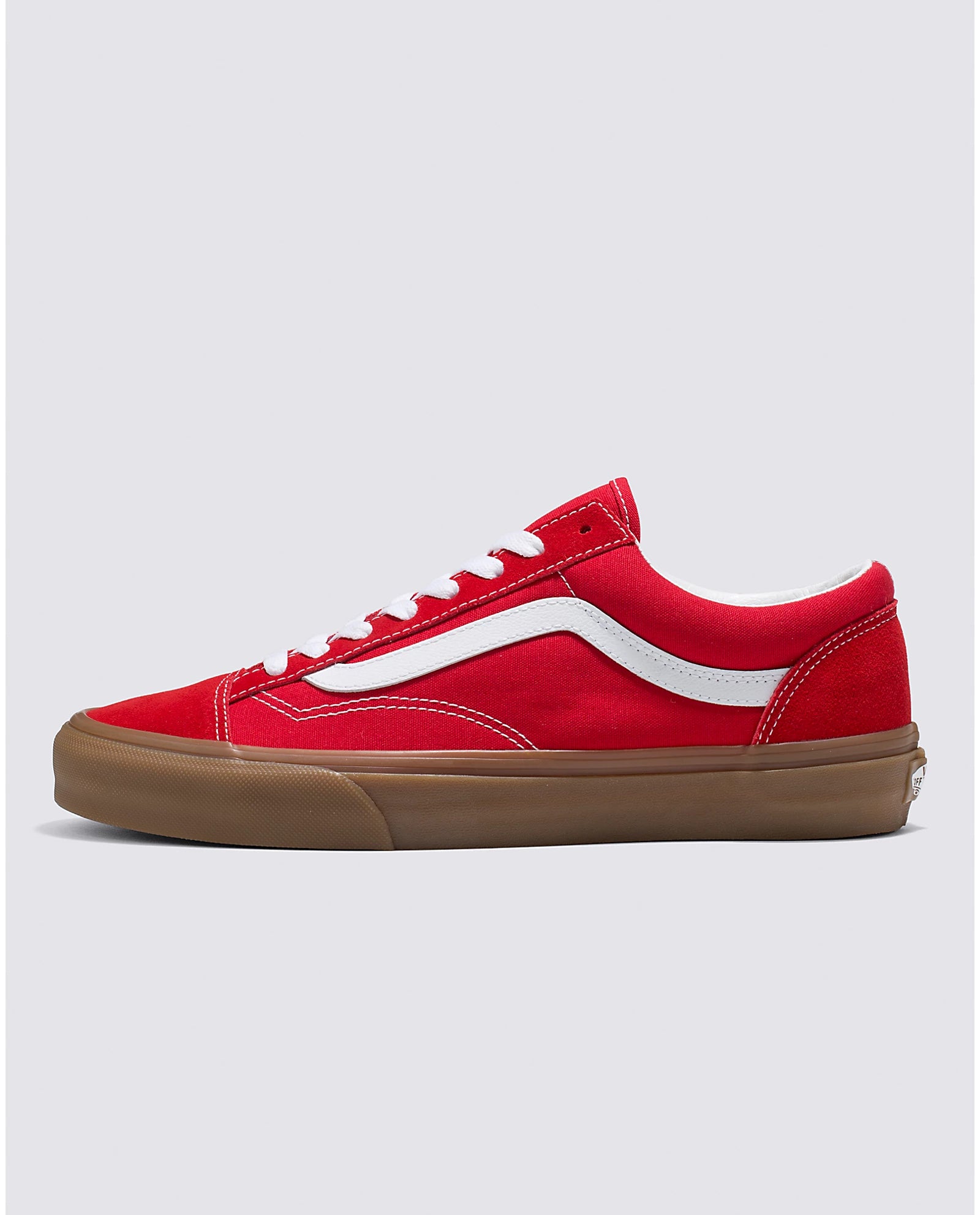Vans gum sole red best sale
