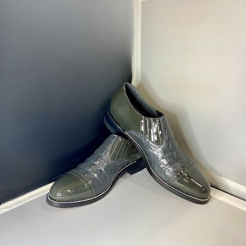 Stacy Baldwin Patent Hornback Dark Grey 150435