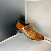 Stacy Baldwin Patent Hornback Brown 150437